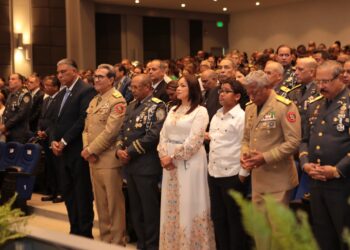Mayor general Ramón Antonio Guzmán Peralta celebra misa de acción de gracias por su designación al frente de la PN