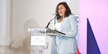 Embajada EE.UU. en RD comparte visión sobre relación bilateral durante almuerzo de AMCHAMDR