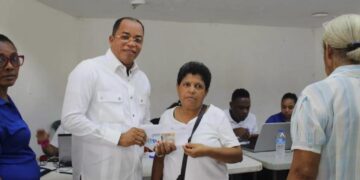 ADESS logra cambiar más de un millón de tarjetas a beneficiarios de programas sociales