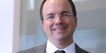 Nominan como embajador en RD al boricua Juan Carlos Iturregui