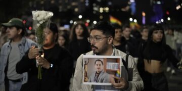 México: Miles piden justicia tras muerte de líder de la comunidad LGBTQ