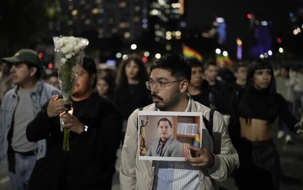 México: Miles piden justicia tras muerte de líder de la comunidad LGBTQ