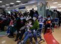 China dice que brote de enfermedades respiratorias en niños se debe a gérmenes estacionales