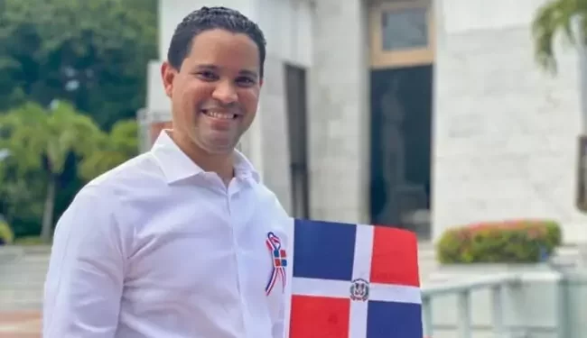 Director Regional 15 afirma bibliografía escolar ha significado ahorro millonario y calidad educativa