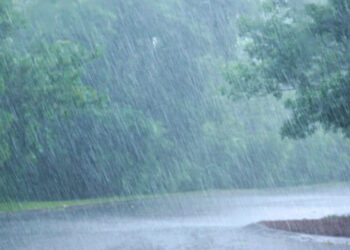 Nubes aisladas a dispersas y algunas lluvias débiles este sábado