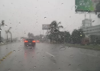 Efectos del viento causarán chubascos dispersos este viernes, segun ONAMET