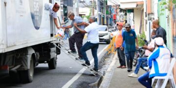 SNS llega a Salcedo con jornada de salud en "Mes de la Concientización del Cáncer de Próstata"