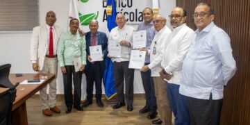 UNEV e instituciones del Estado pactan por el desarrollo agroecológico en Pedernales