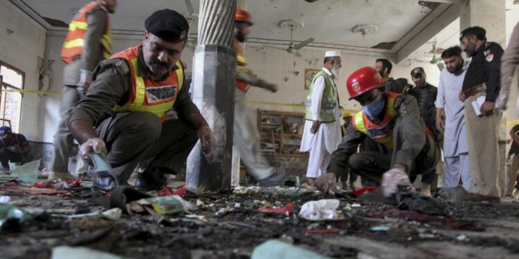 Al menos tres niños muertos y siete heridos por una explosión en Afganistán