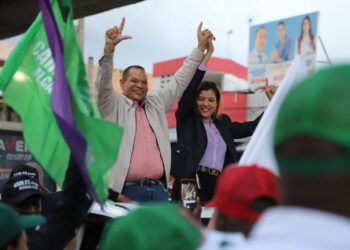 Acompañante de boleta de Carlos Guzmán dice está lista para impulsar un futuro mejor para SDN 