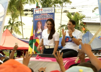 Candidata ASDN, Betty Gerónimo realiza bandereo