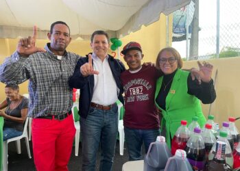 Candidato a diputado por FP Anibal Rivera llama a celebrar navidades con comprudencia 