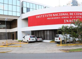 Entregan cuerpos de oficiales abatidos por Dicrim en cabaña