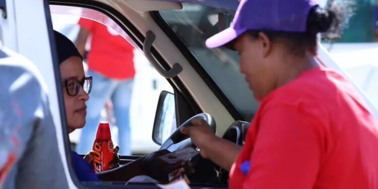 Luis Alberto lanza campaña: “Familia Saludable en la Vía”