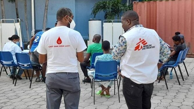 Médicos Sin Fronteras suspende actividades en hospital de Haití tras ataque a una de sus ambulancias