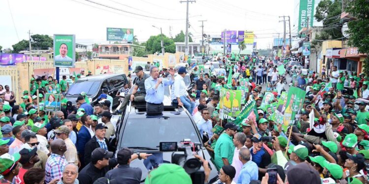 Leonel encabezará caravanas este domingo en el DN y SDE