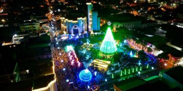 Alcalde Kelvin Cruz deja aperturado el Parque Mágico de la Navidad