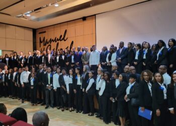 Digecog certifica cientos de colaboradores de las áreas financieras del sector público