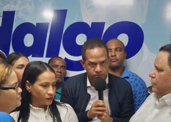 Julio César Valentín encabeza inauguración de local de campaña en Azua