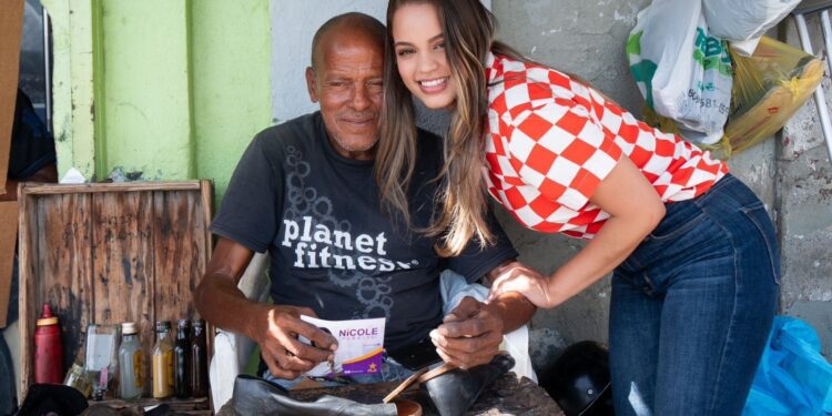 Nicole Peralta se consagra como la candidata a regidora más joven del PLD