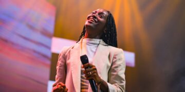 Cantante cristiana Génesis Colón presenta tema “Ahora te veo”