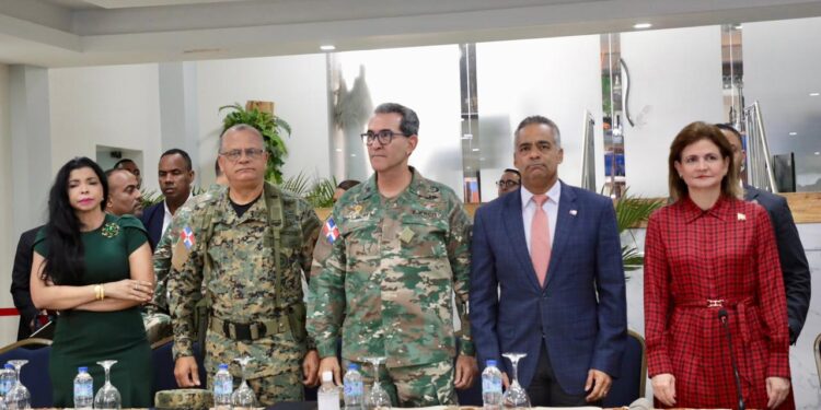 Raquel Peña encabeza reunión de seguimiento al Plan de Seguridad Ciudadana