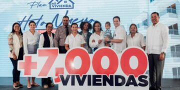 Gobierno establece récord  al entregar más de 7,000 viviendas a través del MIVED