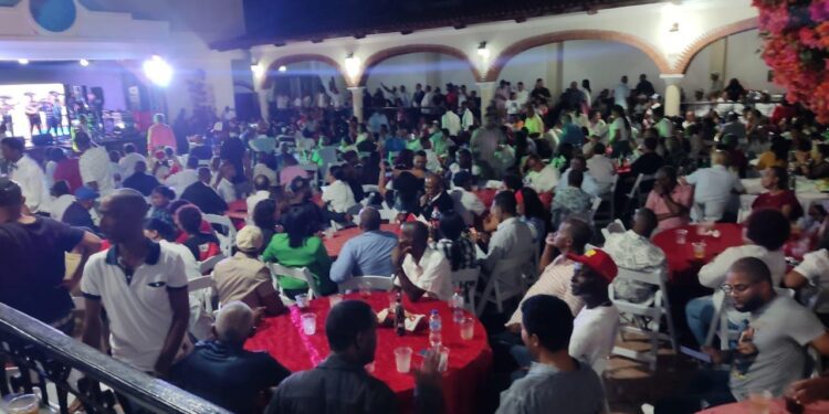 Juan Rosa realiza encuentro Navideño con líderes de los movimientos de Apoyo a Luis Abinader