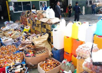 Ministro Bisonó revela MICM ha decomisado 32.6 millones de unidades de mercancías ilícitas en 2023