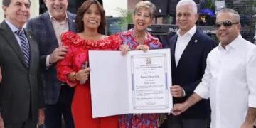 Senado reconoce a la periodista Yasiris Sánchez