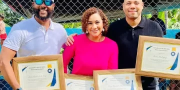 Reconocen a periodistas del Grupo de Medios Telemicro por sus aportes a la comunidad