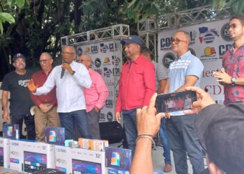 Colegio de Locutores celebró tradicional fiesta navideña