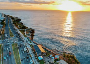 Paseo Marítimo Malecón: Presidente Abinader, Carolina Mejía y Banreservas rescatan el litoral marino de la ciudad