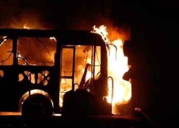 OMSA informa no hubo pérdida humana ni heridos tras incendio de autobuses en módulo del Hipódromo