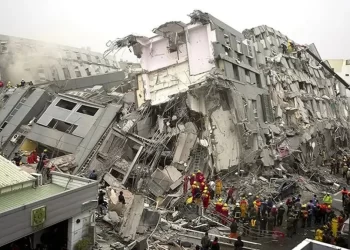 Un terremoto en el noroeste de China causa al menos 126 muertos y 700 heridos