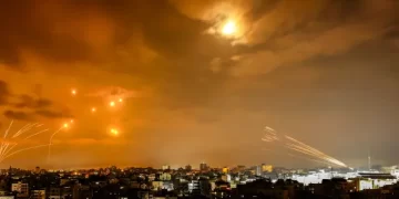 Al menos cinco cohetes impactan cerca de la embajada de EEUU en Irak