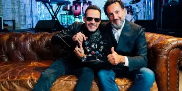 Marc Anthony aquiere un equipo de botes de carreras elécticos del torneo E1