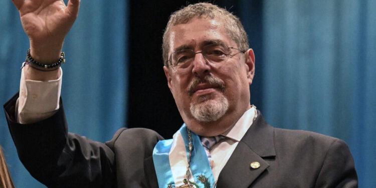 Arévalo es el nuevo presidente de Guatemala tras meses de presiones