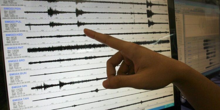 Sismo de magnitud 5.7 sacude el sureste de Perú