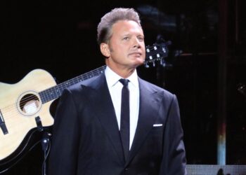 Suspenden concierto de Luis Miguel por inconvenientes técnicos