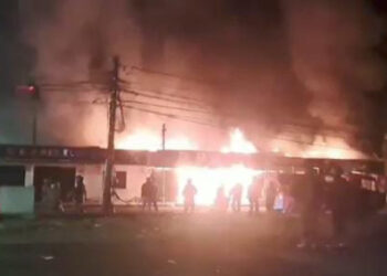 Dos muertos y nueve heridos en un incendio "terrorista" en una discoteca de Ecuador