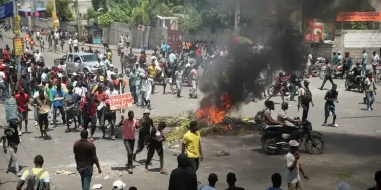 Suspenden huelgas y anuncian nueva fecha para manifestaciones masivas en Haití