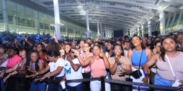 PN realiza  fiesta para sus miembros en el Puerto SanSouci