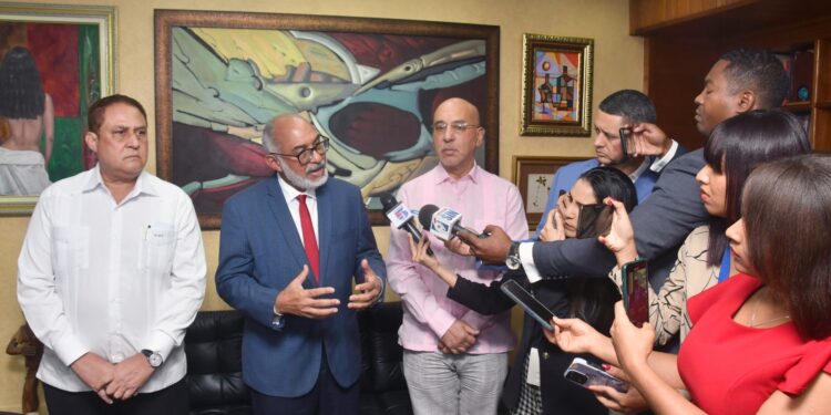 Diálogo sobre ley crea DNI prosigue este martes