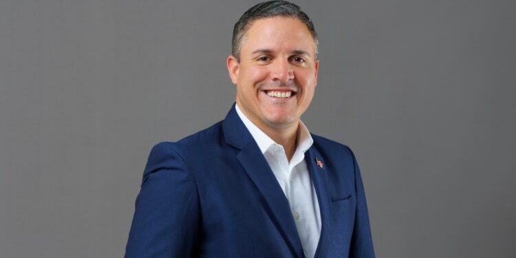 Jean Luis afirma “Más del 55 % de los dominicanos votarán por el presidente Abinader"