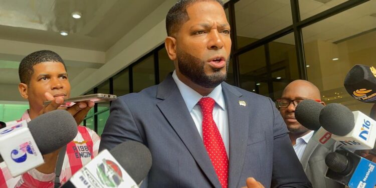 Presidente de la Comisión de Interior y Policía rechaza rotundamente la reintegración de agentes retirados en hospitales