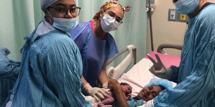 Maternidad la Altagracia registra el primer nacimiento del año 2024