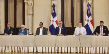 Presidente Abinader promulga Decreto 1-24 que regula la publicidad oficial