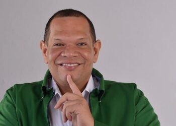 Alcalde Carlos Guzmán obtiene 76% de los votos de cara a elecciones municipales, según encuesta