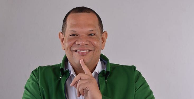 Alcalde Carlos Guzmán obtiene 76% de los votos de cara a elecciones municipales, según encuesta